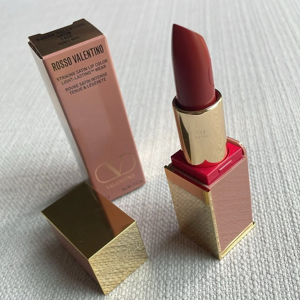 Valentino Rosso Valentino Satin Lip Color — 142A flirty nude